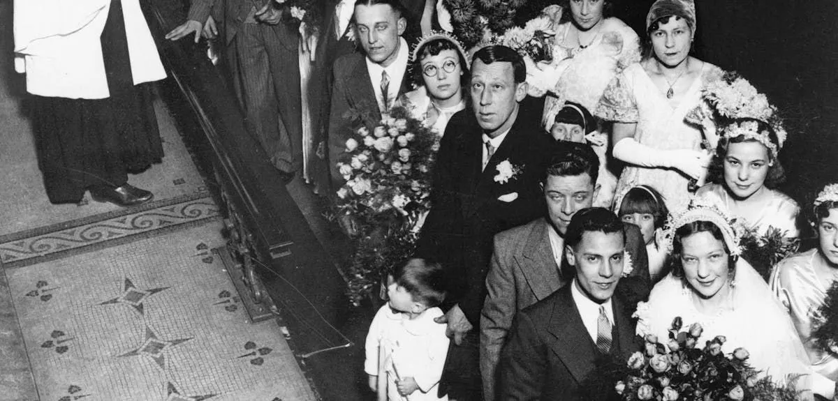Couples getting married on Christmas Day