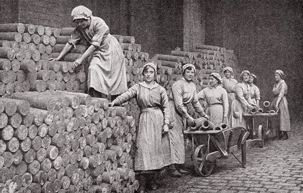Women working in a munitions factory