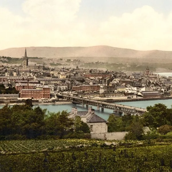 An aerial view of Londonderry, County Derry, between circa 1890 and 1900 